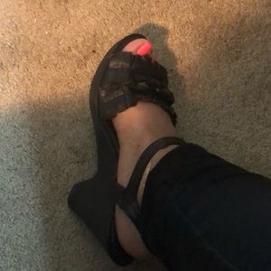 Born Crown 100% leather black ruffle wedges size 7